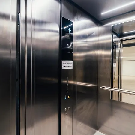 Rixos Private Parking Garage *