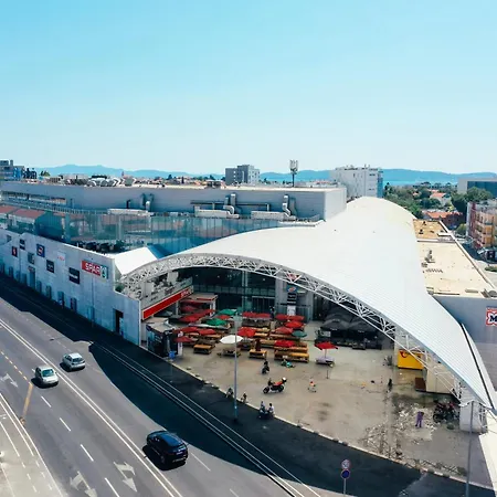 Rixos Private Parking Garage *